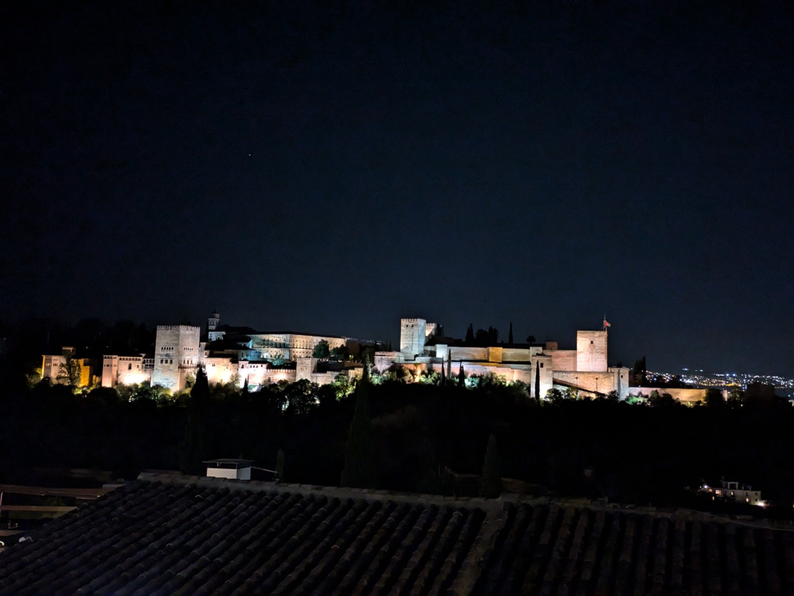 PXL 20241024 183601183