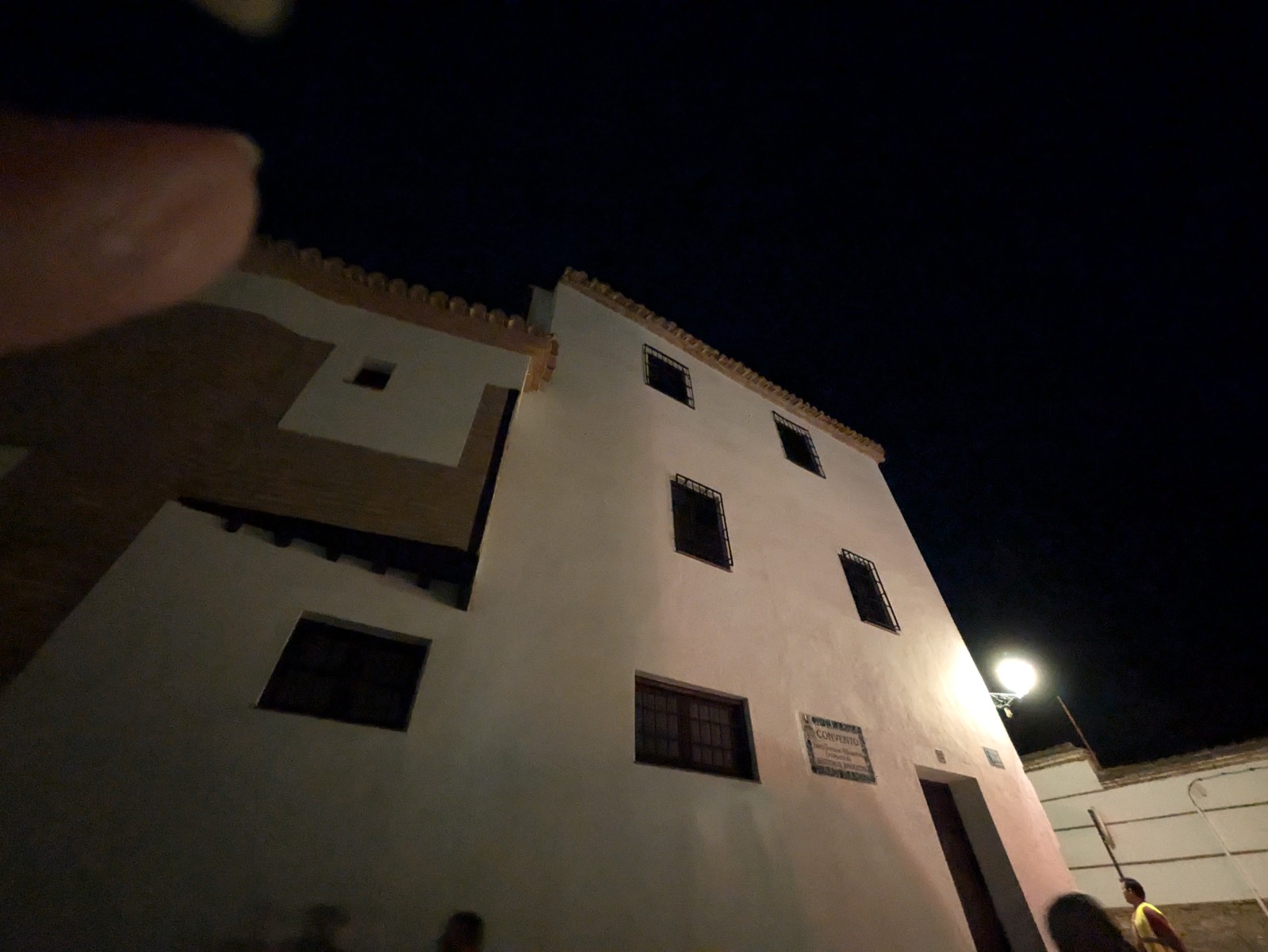 PXL 20241024 184843581