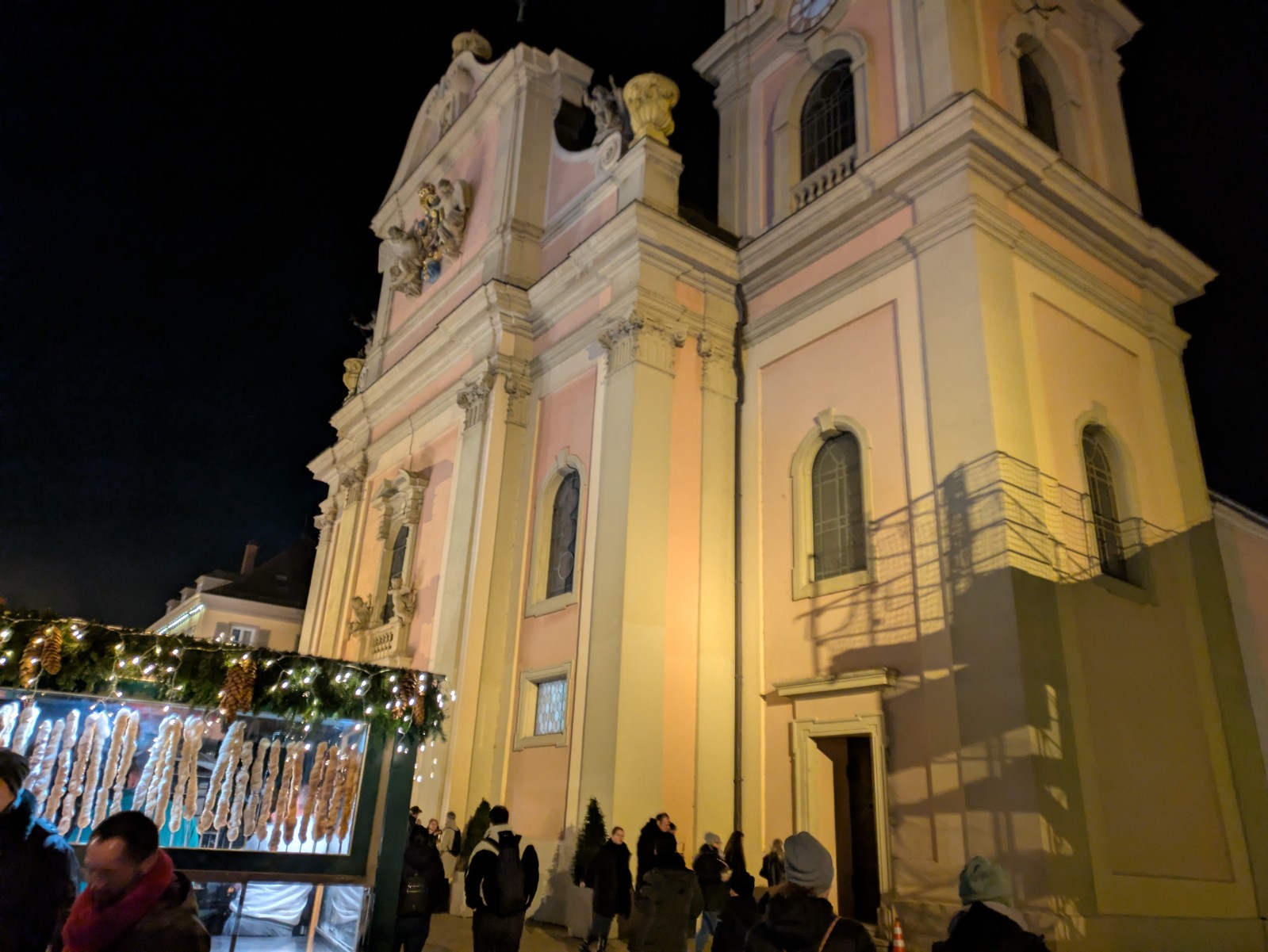 PXL 20241216 193602975