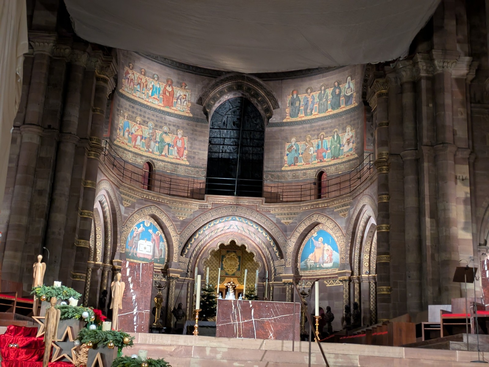 PXL 20241218 163531804.NIGHT