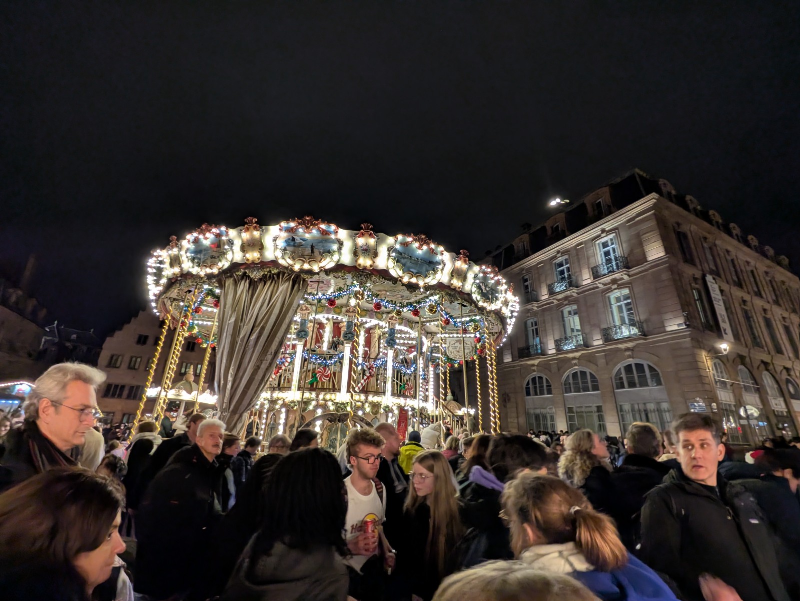 PXL 20241218 165016410.NIGHT