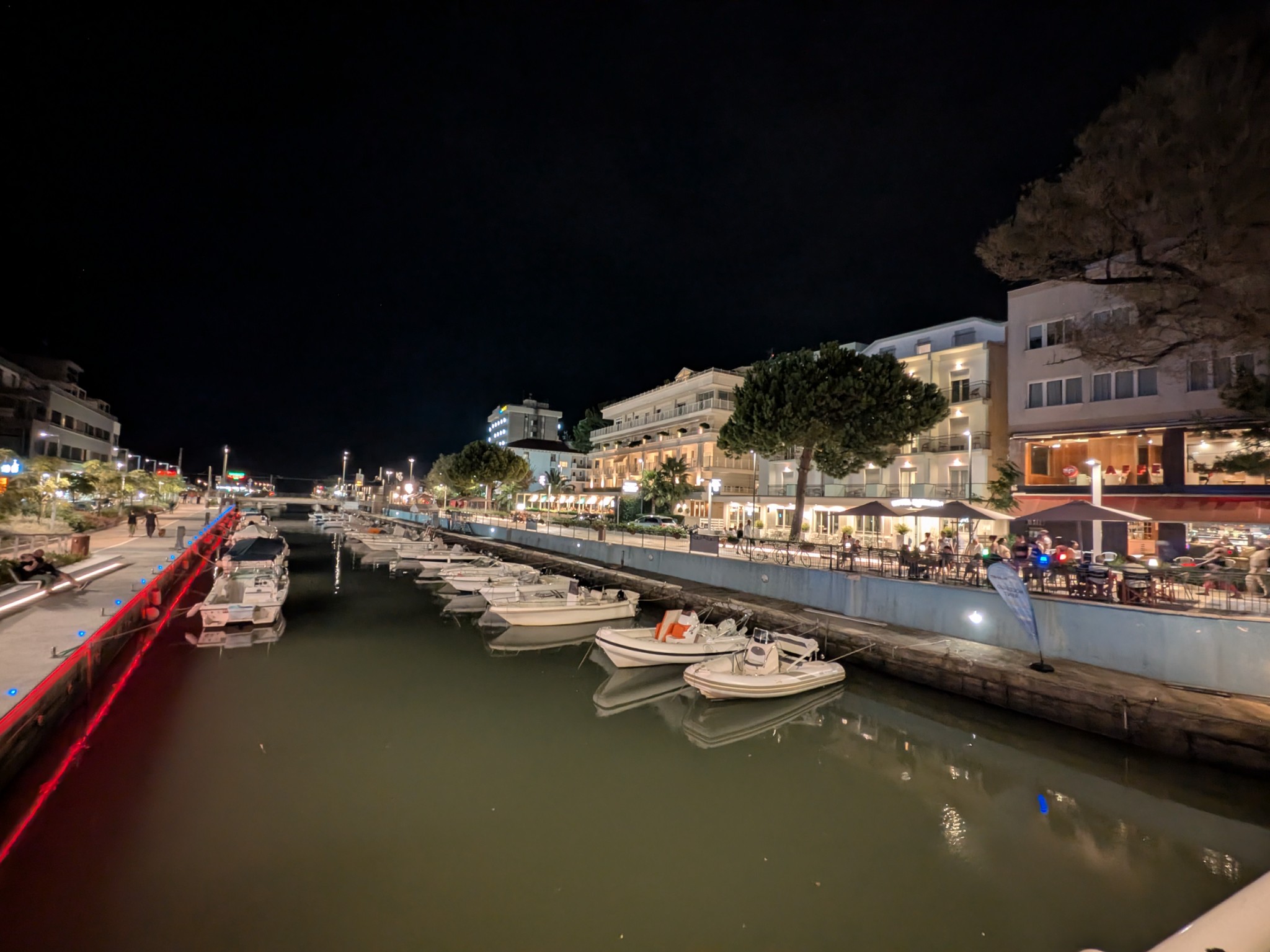 PXL 20250827 194934528.NIGHT