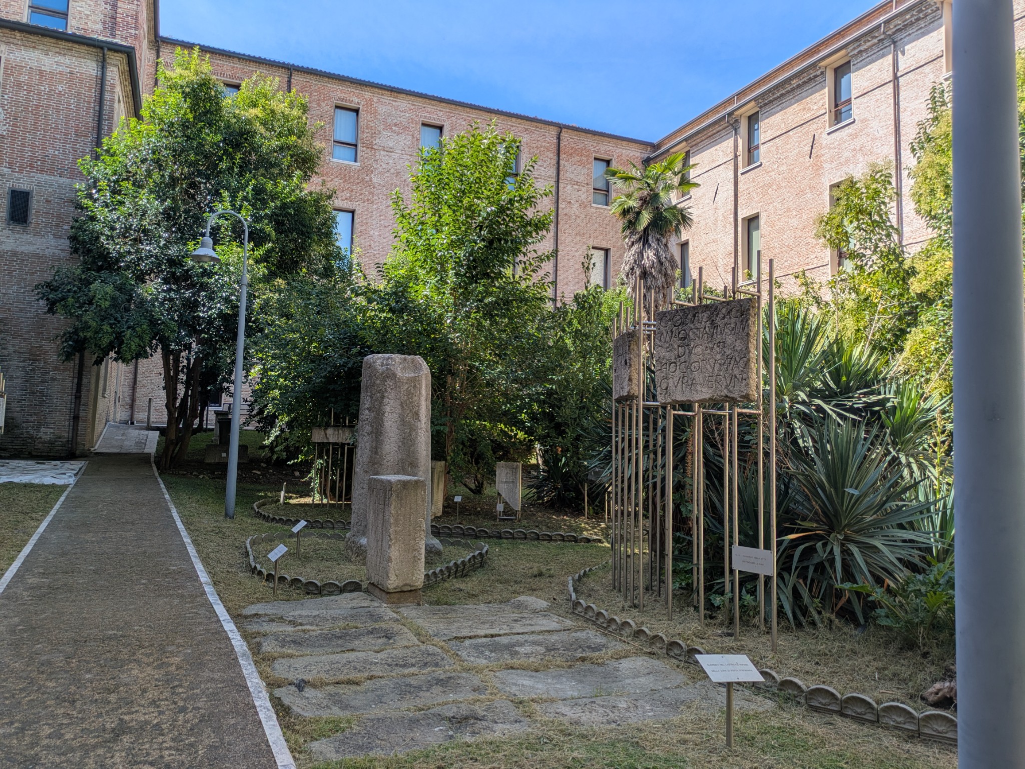 PXL 20250903 103302321