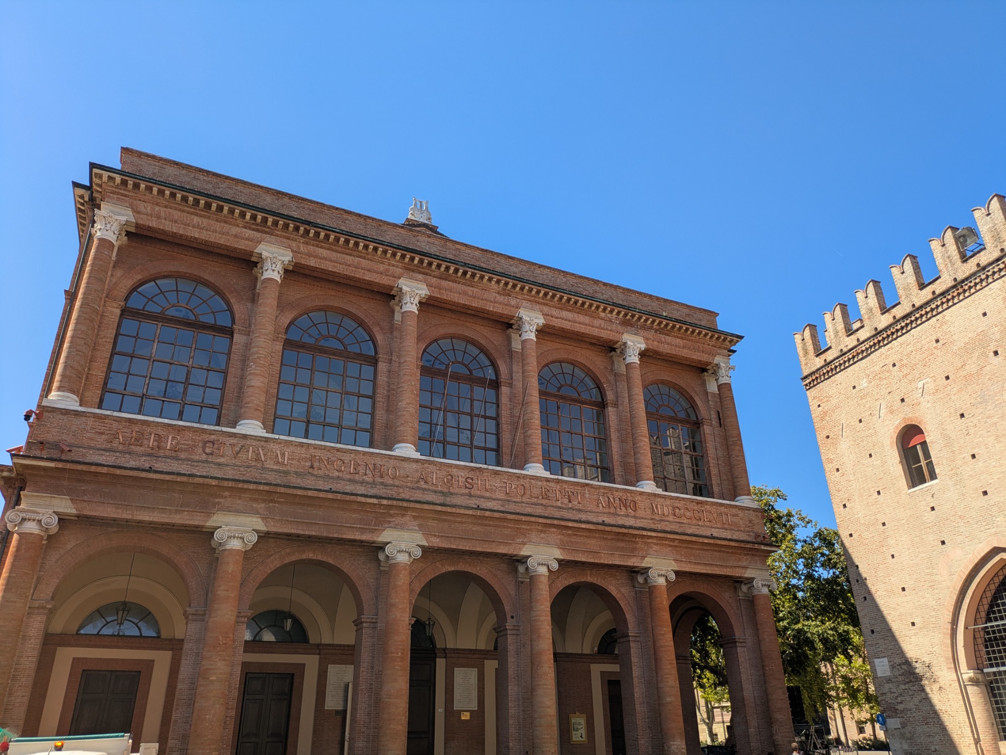 PXL 20250904 103843612